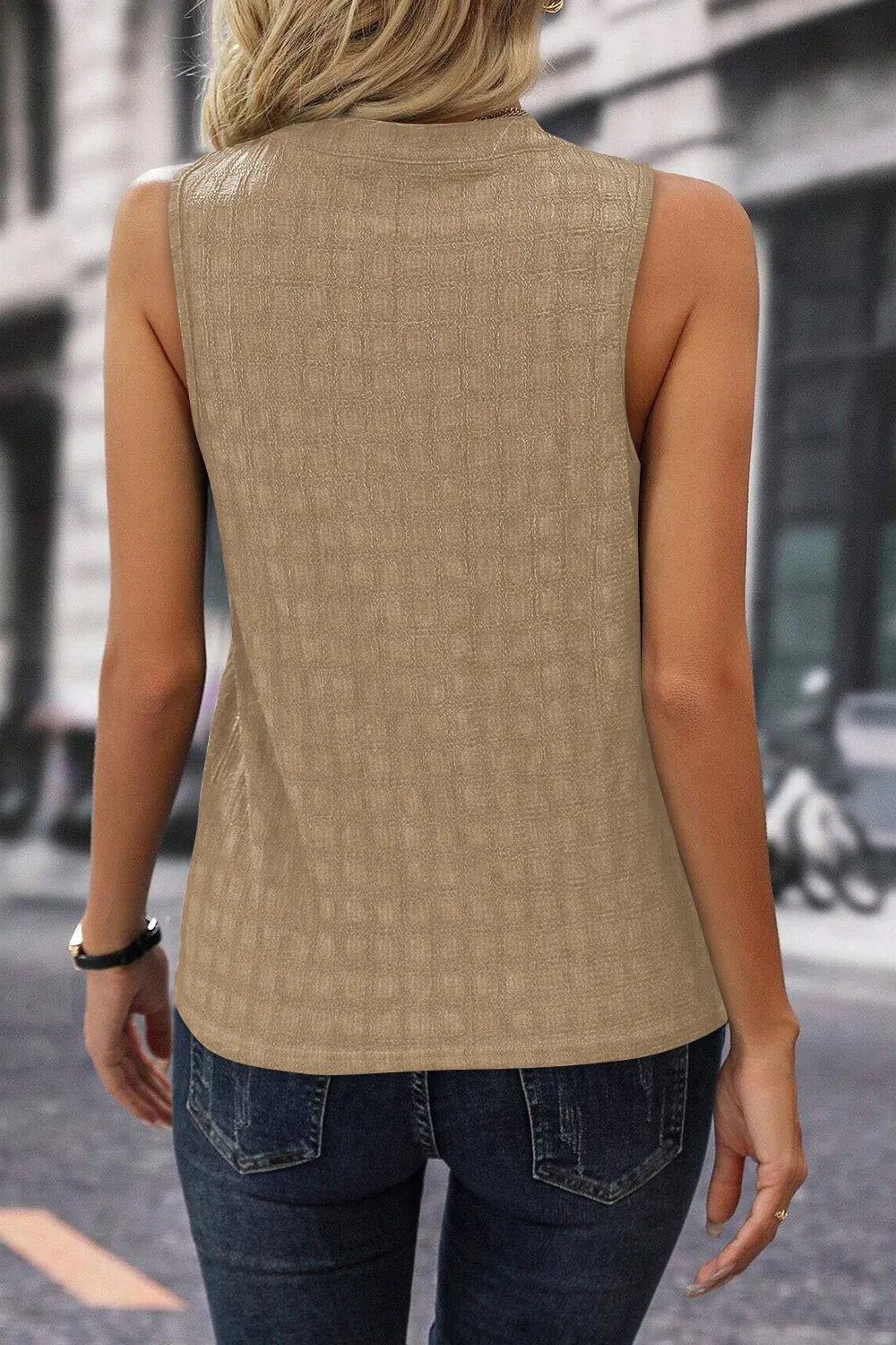Textured Notched Tank – Trendsi | ClozArt