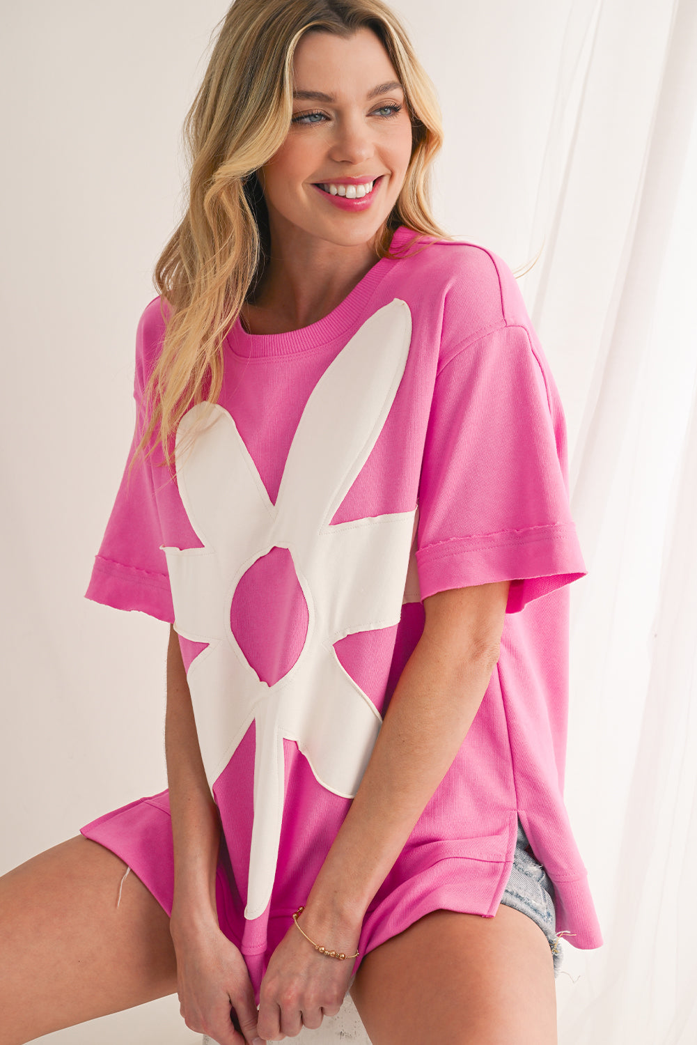 Sachet Pink 60s Flower Applique Slits T-Shirt – Shewin | ClozArt