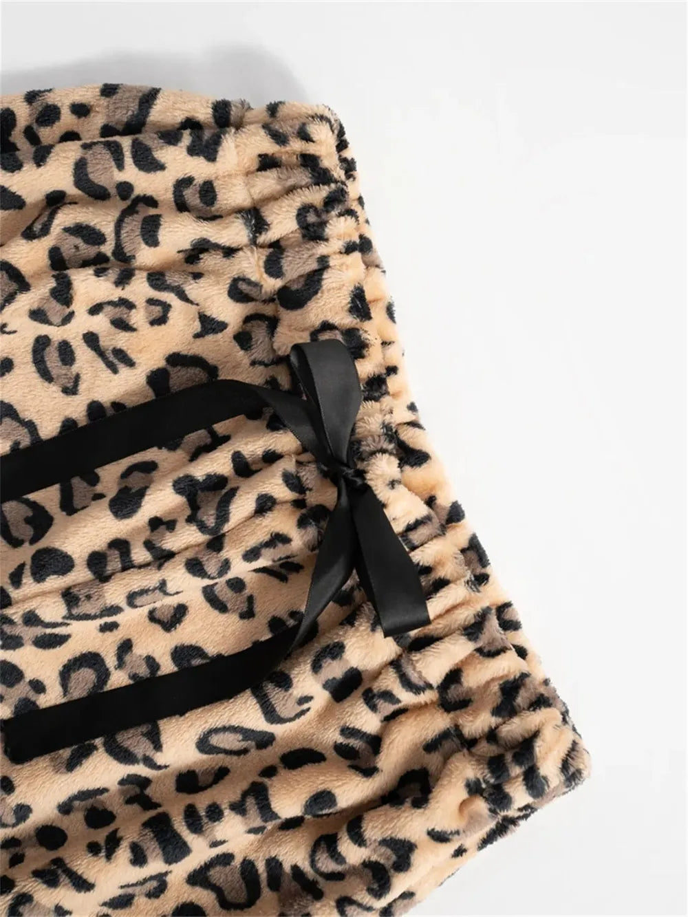 Leopard Wide Leg Plush Pants – Trendsi | ClozArt