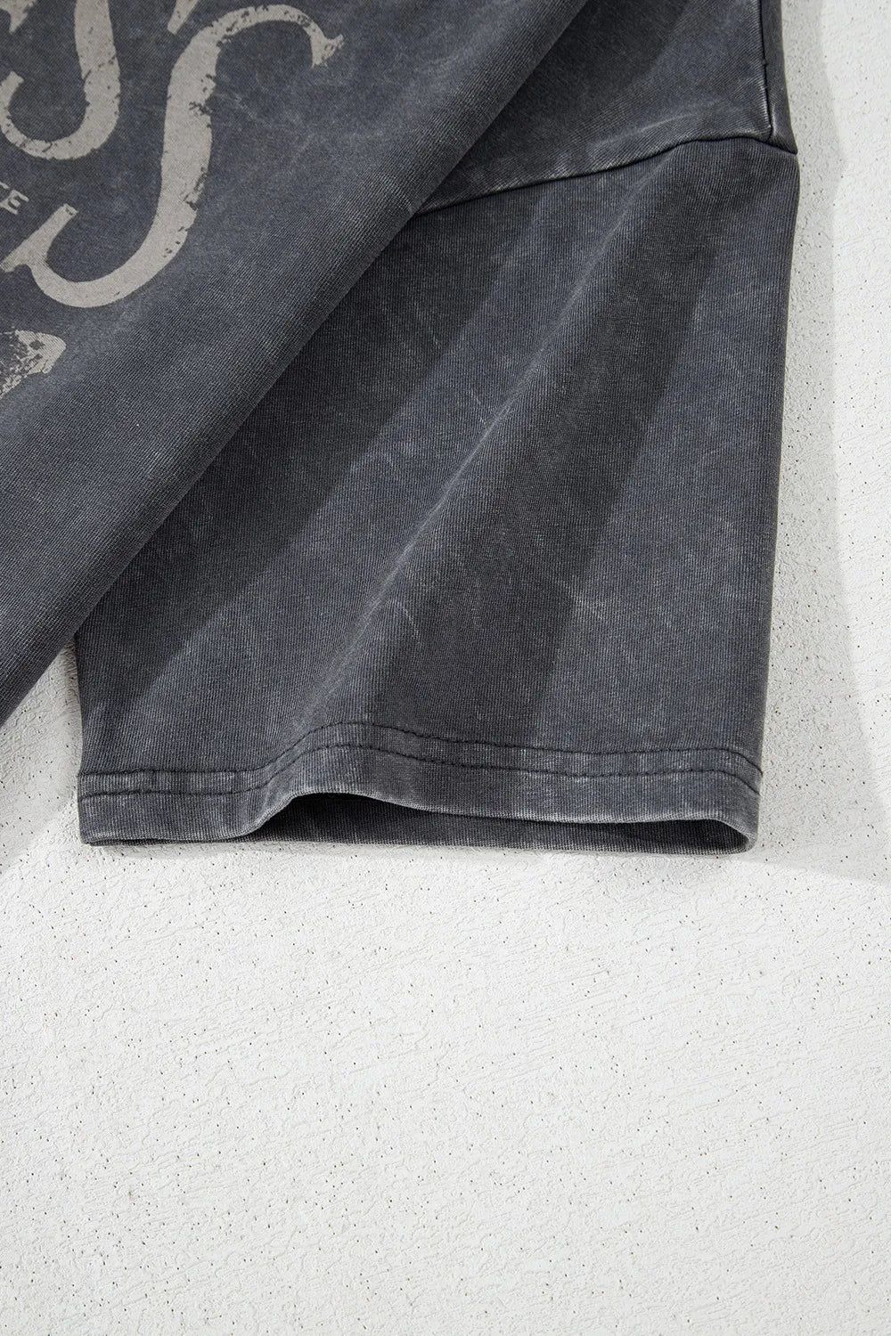 Kindness Butterflies Graphic Mineral Wash Loose Tee – Trendsi | ClozArt