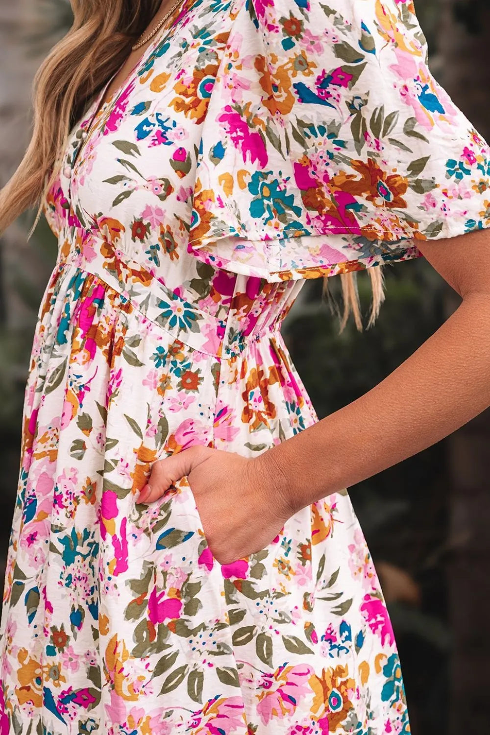Floral Short Sleeve V Neck Dress with Pockets – Trendsi | ClozArt