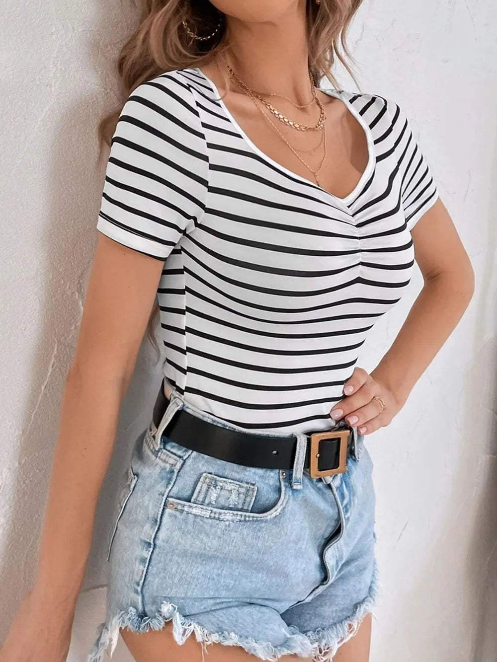 Striped V-Neck Short Sleeve T-Shirt – Trendsi | ClozArt