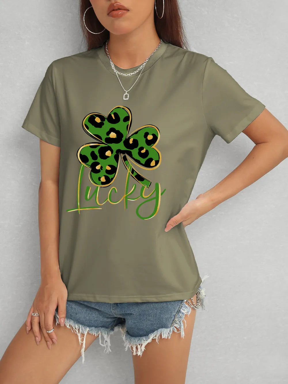 Lucky Clover Round Neck Short Sleeve T-Shirt – Trendsi | ClozArt
