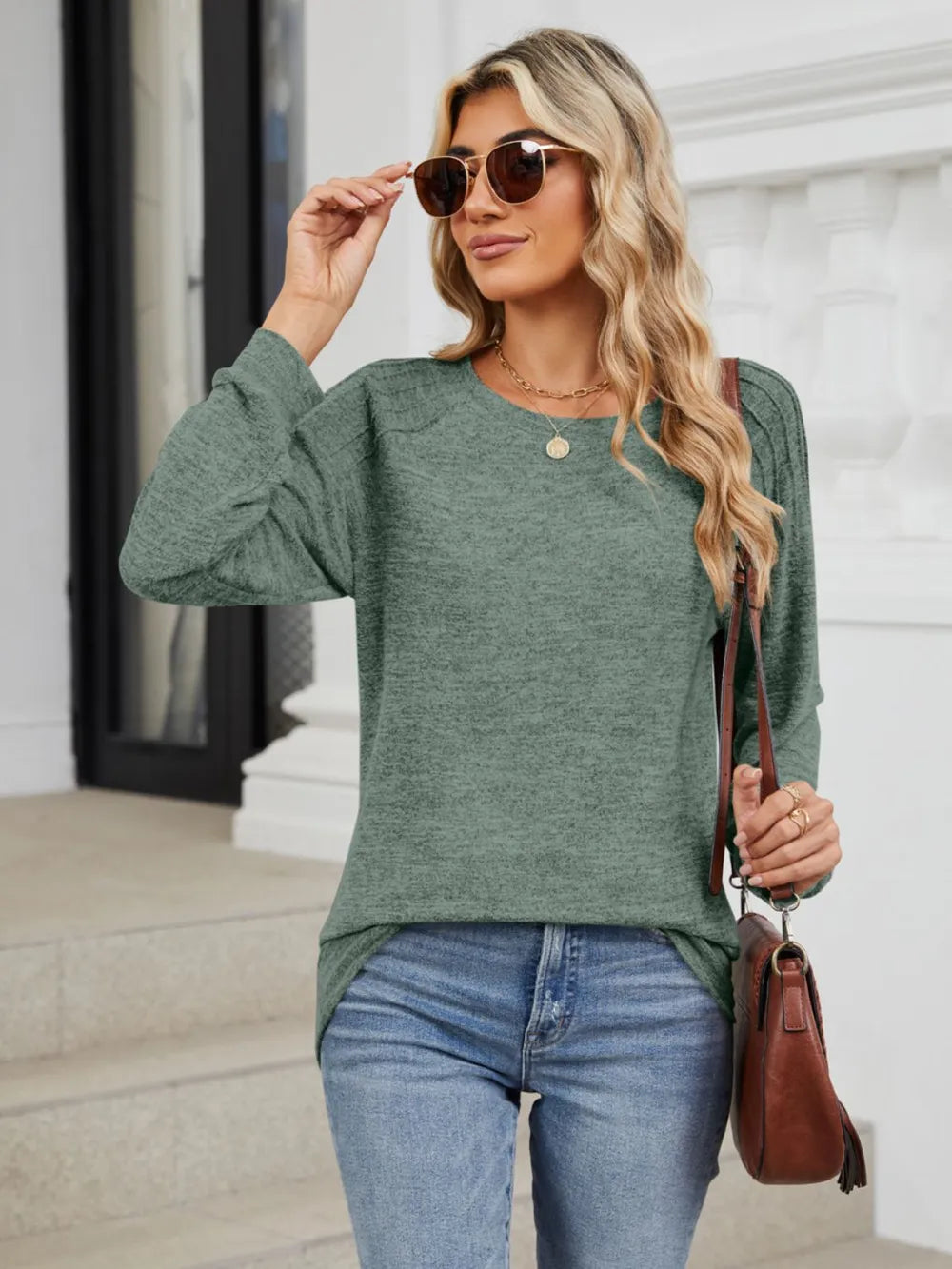 Round Neck Long Sleeve T-Shirt – Trendsi | ClozArt