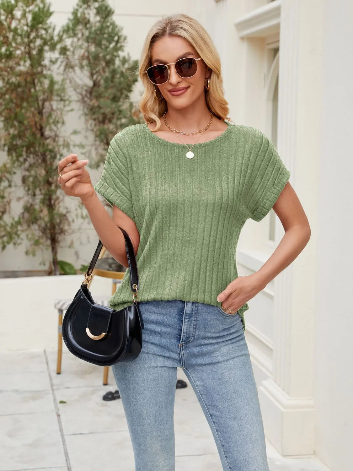Round Neck Short Sleeve T-Shirt – Trendsi | ClozArt