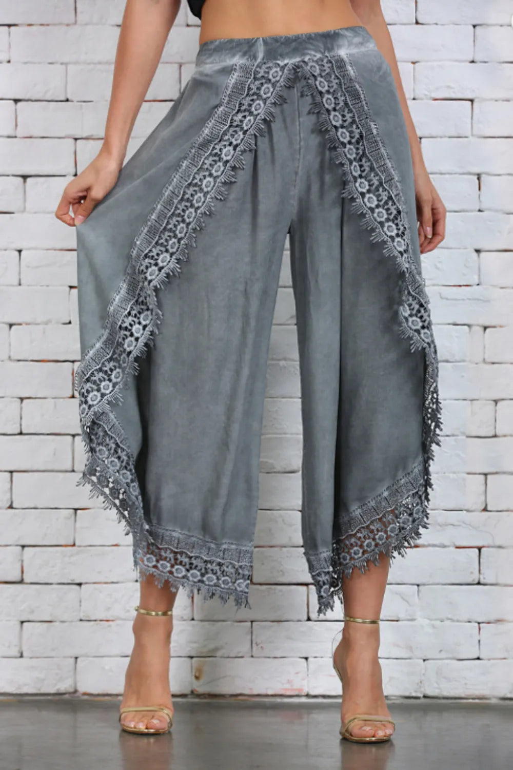 Full Size Lace Detail Wide Leg Pants Plus Size – Trendsi | ClozArt