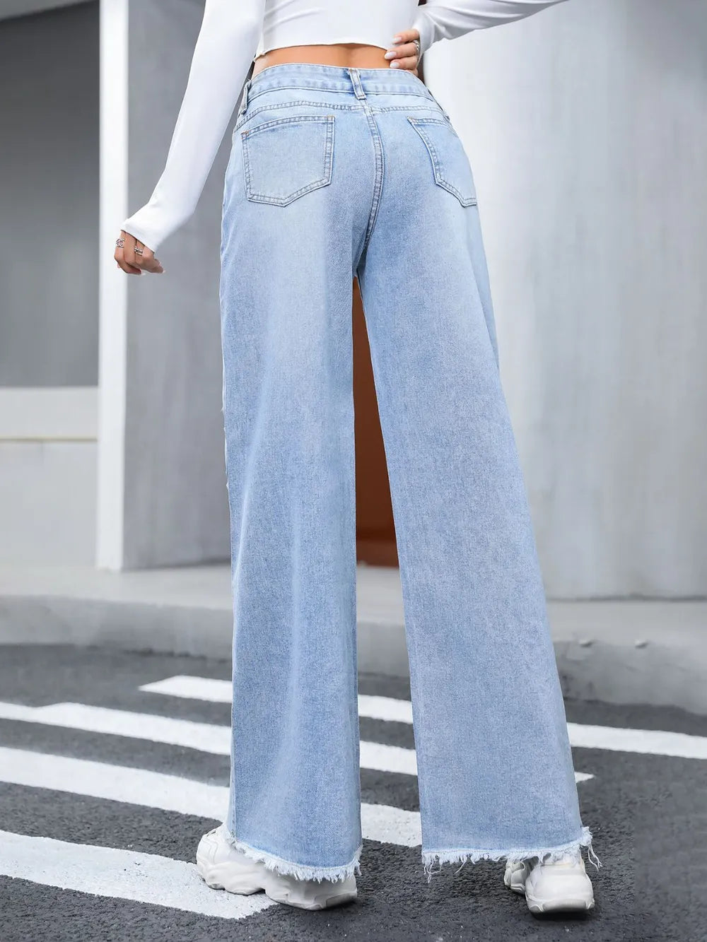 Distressed Raw Hem Wide Leg Jeans – Trendsi | ClozArt