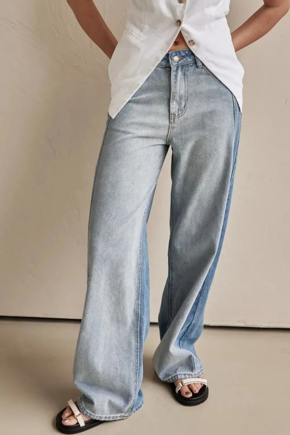 Contrast Straight Leg Jeans with Pockets – Trendsi | ClozArt