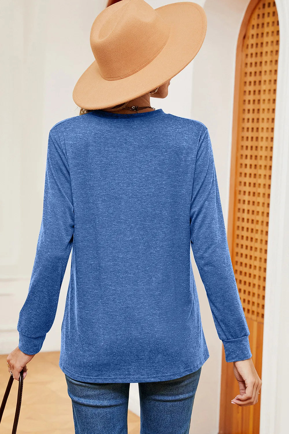 Notched Long Sleeve T-Shirt – Trendsi | ClozArt
