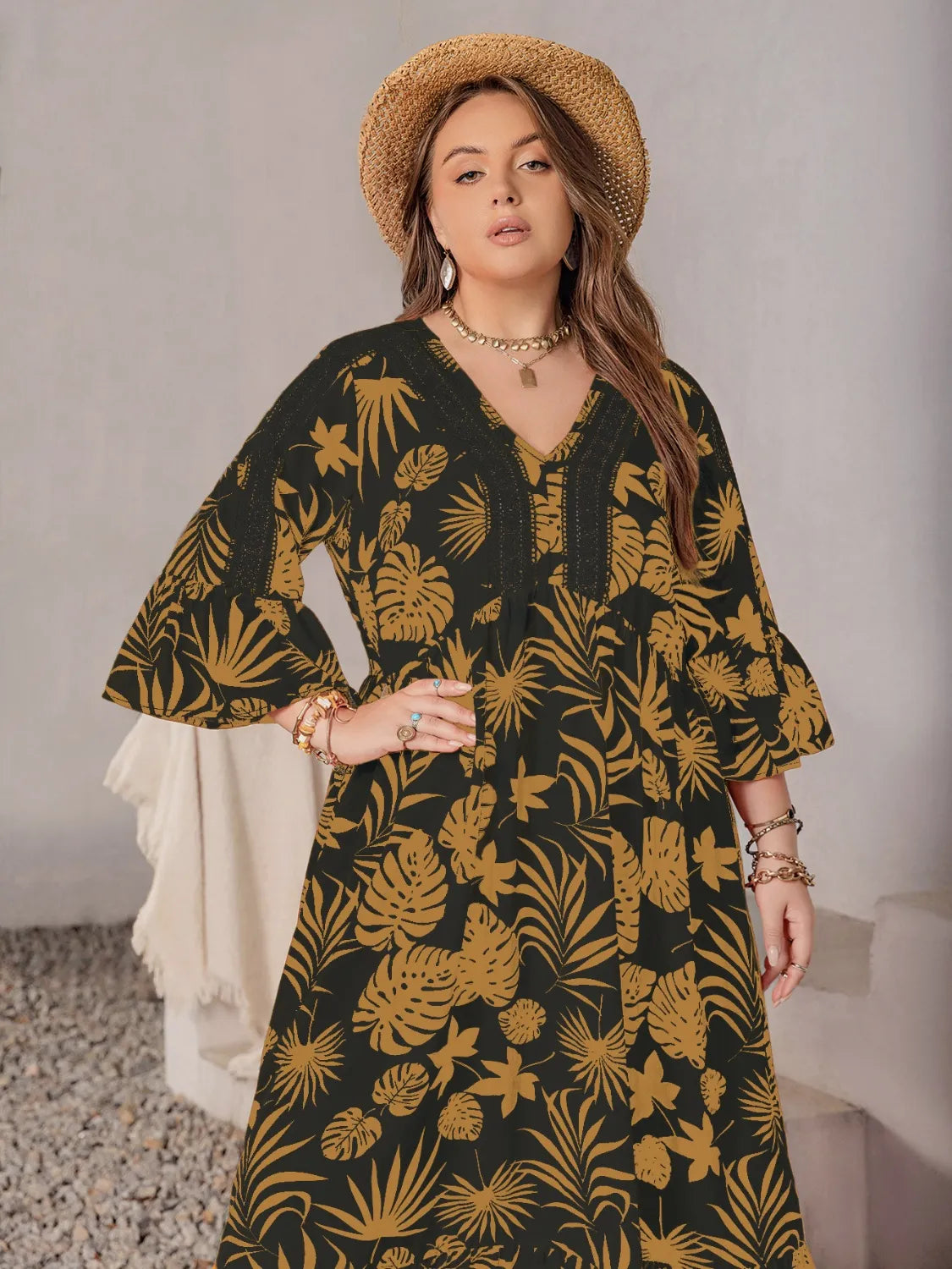 Plus Size Lace Detail Tropical Print Three-Quarter Sleeve Maxi Dress – Trendsi | ClozArt