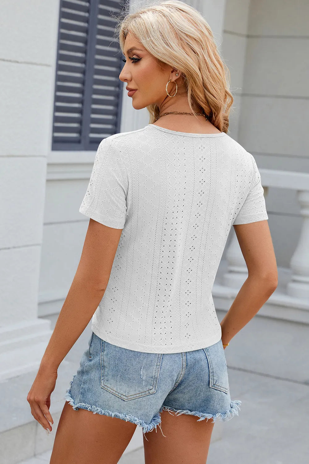 Eyelet Ruched Round Neck Short Sleeve T-Shirt – Trendsi | ClozArt