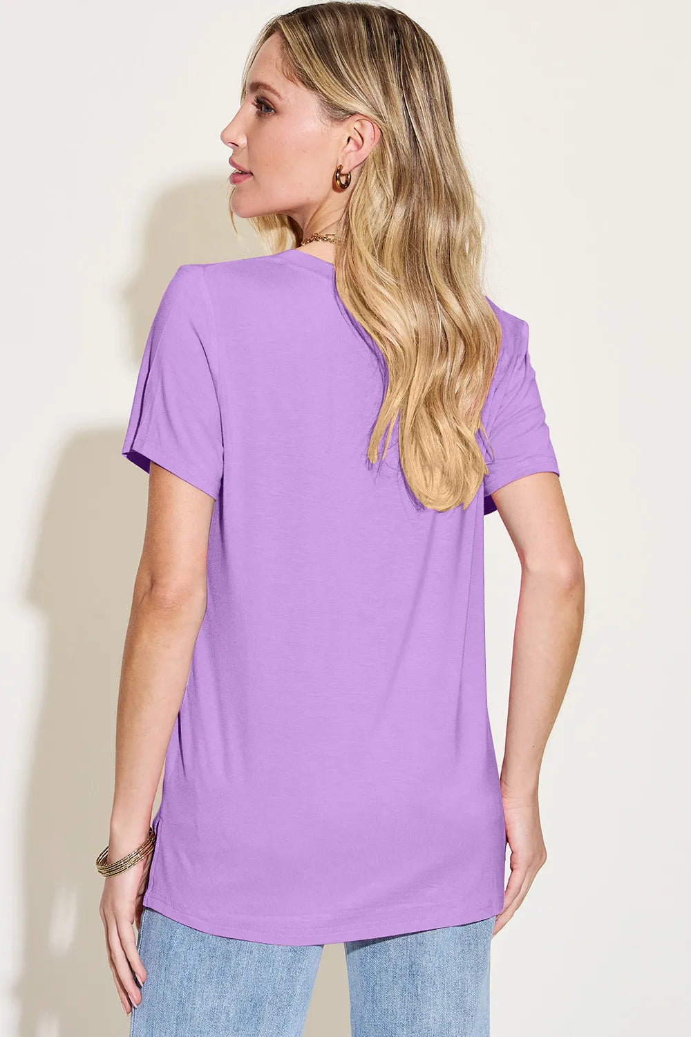 Basic Bae Bamboo Full Size V-Neck High-Low T-Shirt – Trendsi | ClozArt