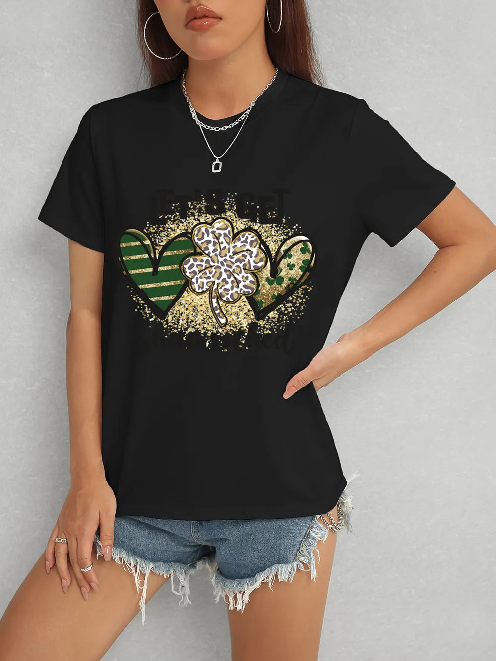 Lucky Clover Round Neck Short Sleeve T-Shirt – Trendsi | ClozArt
