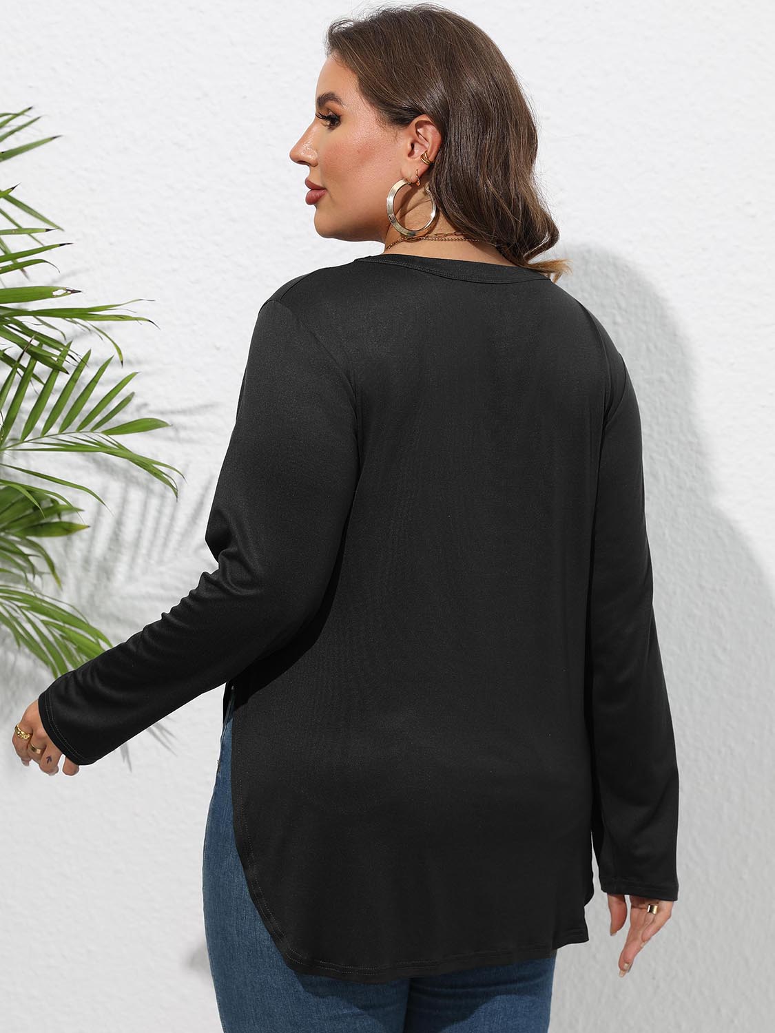 Plus Size Round Neck Long Sleeve Slit T-Shirt – Trendsi | ClozArt
